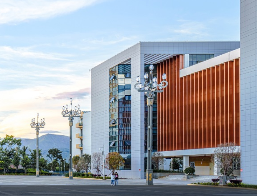 云南技师学院学费多少？一文详解费用构成与资助政策