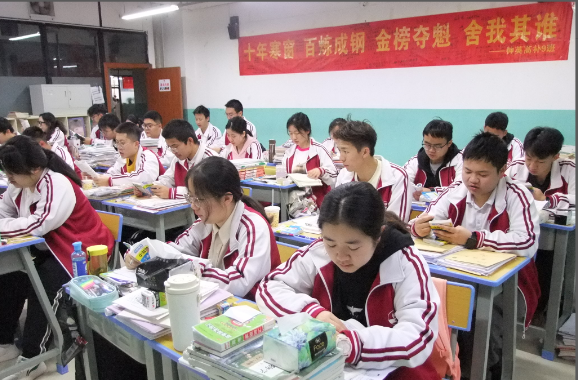 昆明钟英培训学校好不好？多维度解析其卓越之处