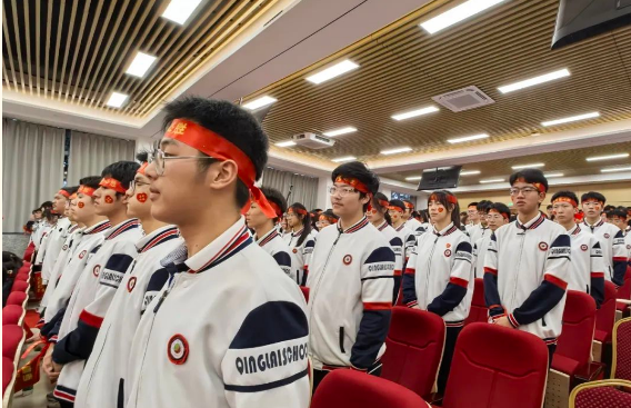 庆来学校怎么样：卓越教育，成就未来