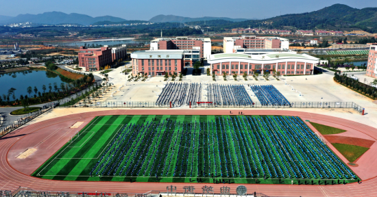 曲靖衡水实验中学本科上线率持续攀升，铸就学子辉煌未来