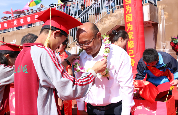 云南衡水实验中学领跑云南高考补习学校排名！