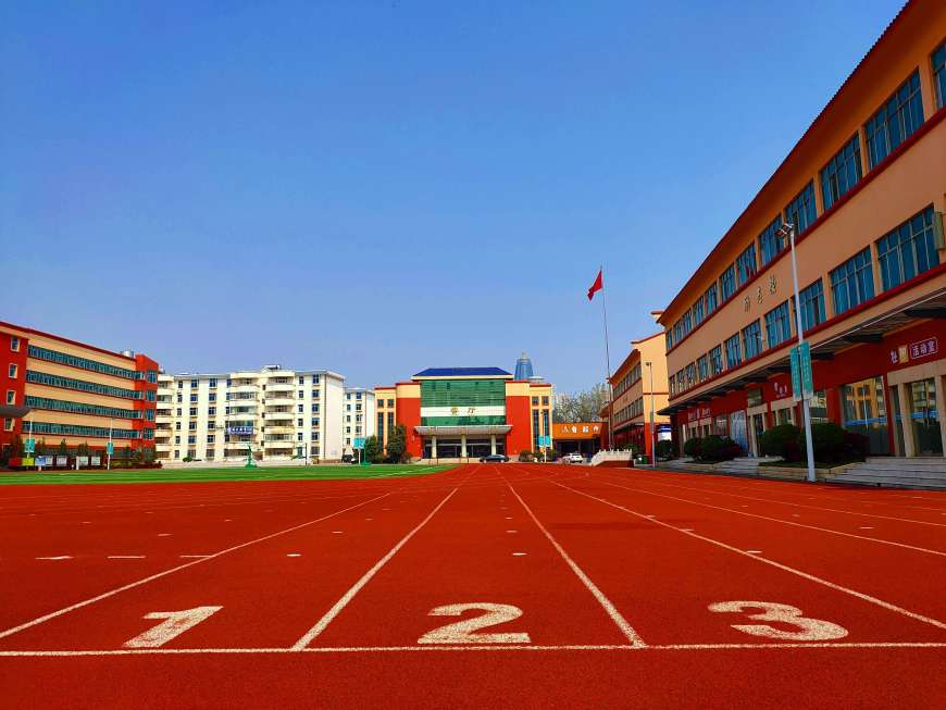 曲靖天人高级中学高补教学质量卓越：助力学子圆梦高考