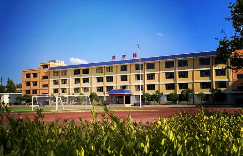 昆明海亦丰中学初中学校环境全面揭秘：理想求学之地