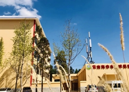 昆明市海亦丰高级中学初中上线率屡创新高，教育成果显著