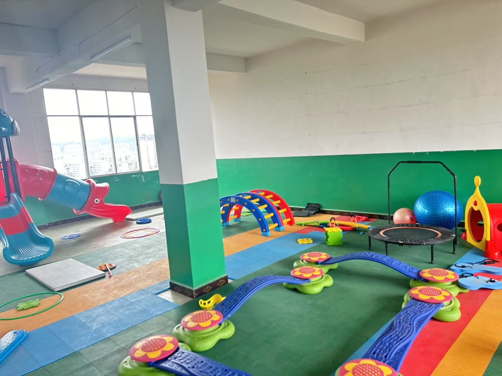 昆明辅仁技工学校2025年三年制中专分数线：报考关键指引