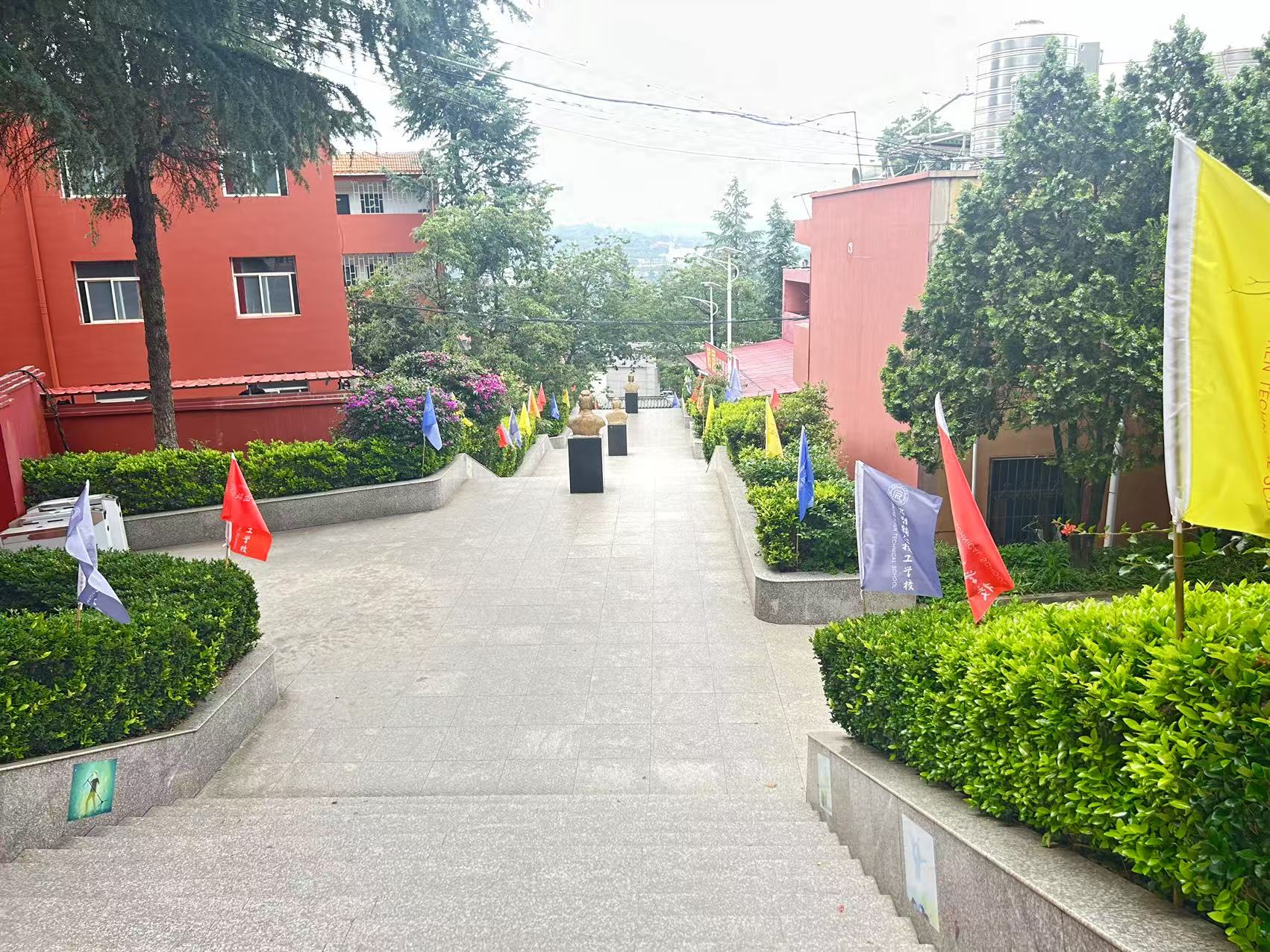 昆明辅仁技工学校职教高考班2025年报名条件：开启精彩求学之门