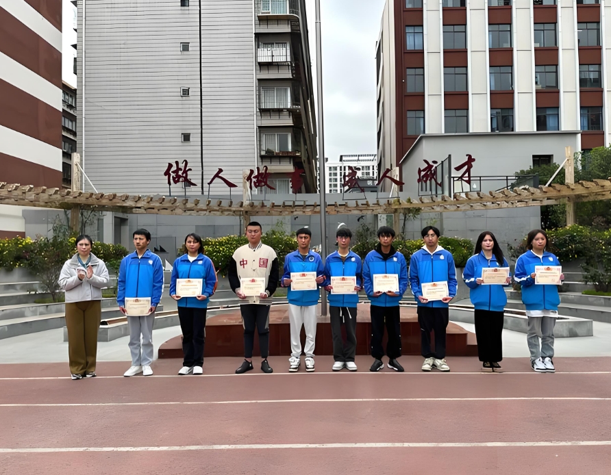 云南省电子信息高级技工学校2025年职教高考班办学成果：实力见证辉煌