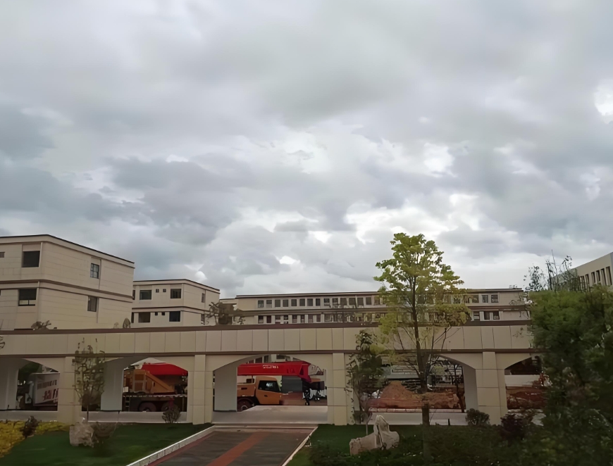 云南冶金高级技工学校技工学校2025年三&四年制中专分数线：报考关键指引