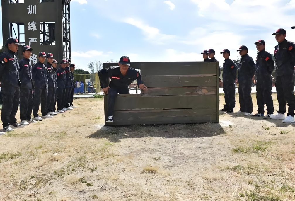 昆明法务应急管理职业学校三年制中专2025年招生办：开启梦想之门的引路人