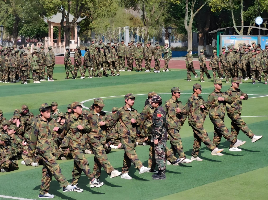 昆明市旅游职业高级中学三年制中专2025年学校管理：全方位护航成长