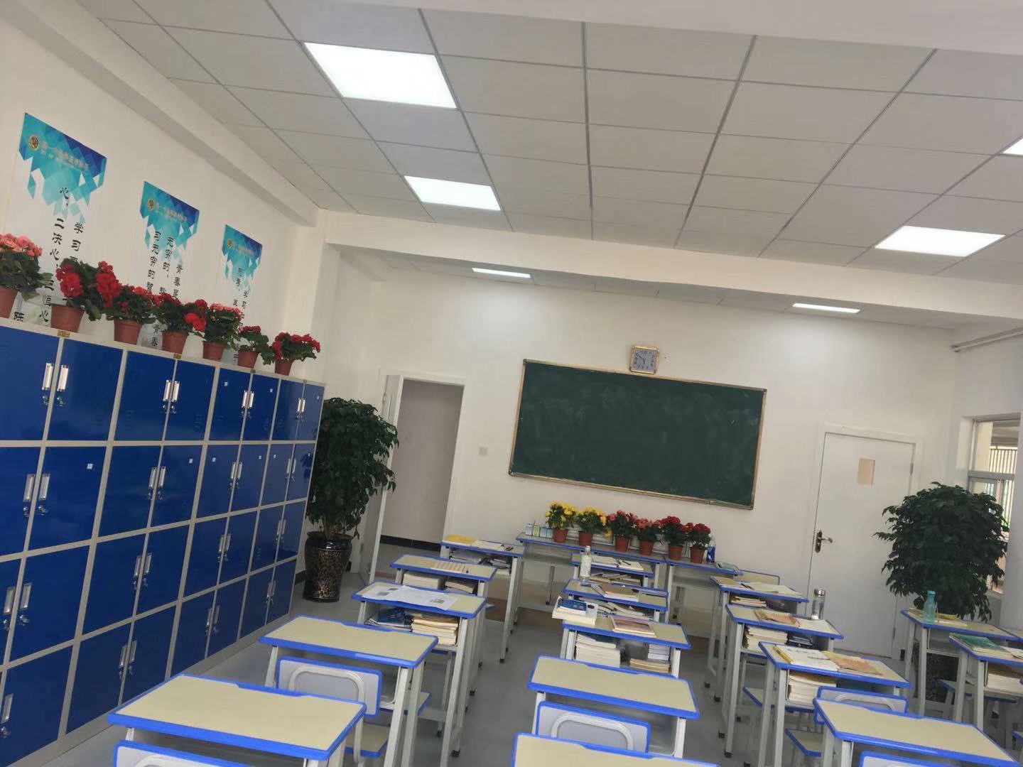 昆明金岸中学高考复读招生办_咨询方式及地址