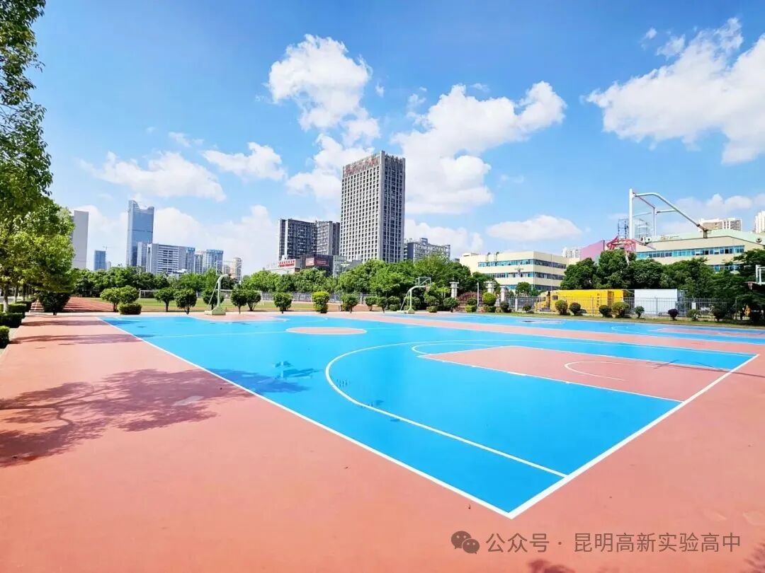 昆明高新实验学校高考复读学校环境_校园实拍全景